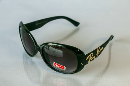 Ray-Ban sunglasses 53